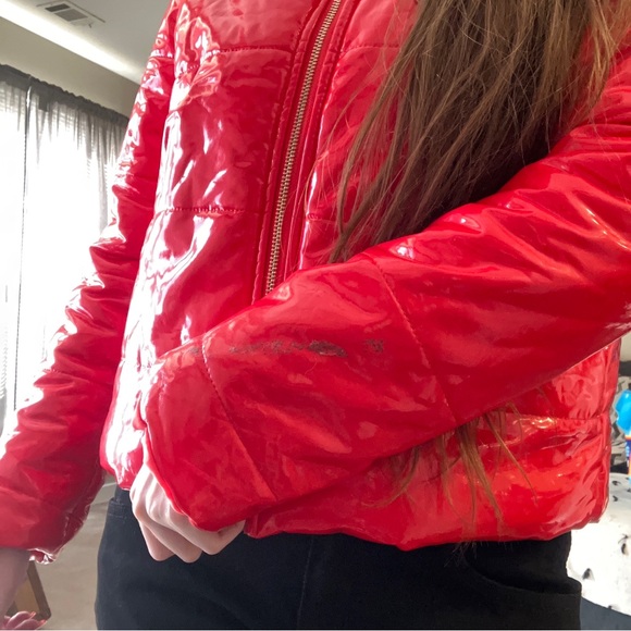 VINTAGE VIBRANT CHERRY RED PUFFER JACKET COAT - Picture 11 of 16